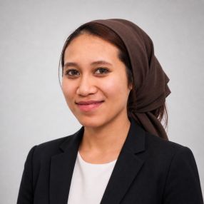 Ned, Pengasuh di Kuala Lumpur