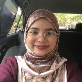 Azimah, Babysitter in Kluang