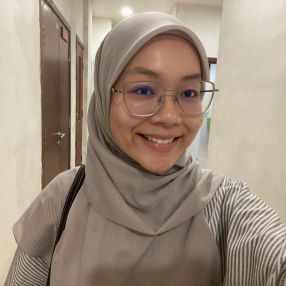 Zahirah, Babysitter in Kuantan