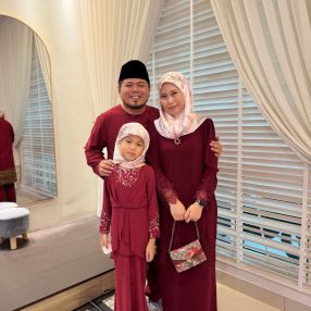 Fi, Keluarga di Bintulu