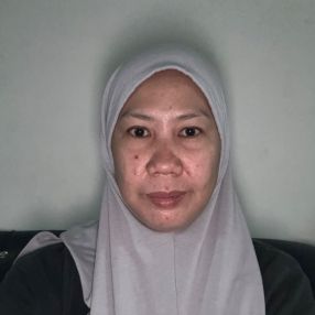 Noorsalasiah, Pengasuh di Sepang