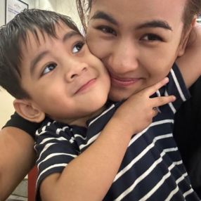 Natasha EL, Keluarga di Batu Ferringhi