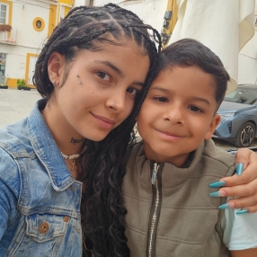 Francy Angel, Oppas in Bergen op Zoom