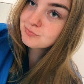 Lisa Maria louise, Oppas in Houten