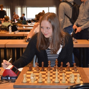 Eliza, Oppas in Rotterdam