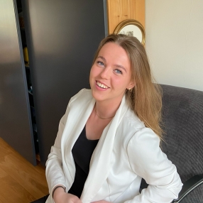 Britte, Babysitter in Hendrik-Ido-Ambacht