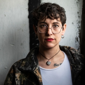 Eleni, Oppas in Groningen