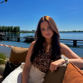 Emma, Babysitter in Roermond