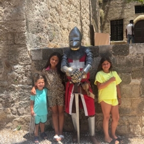 Selena, Gezin in Sint Willebrord