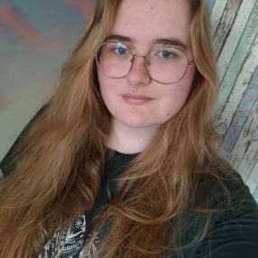 Lara, Babysitter in Winterswijk