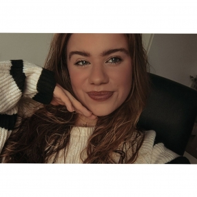 Sanne-Fleur, Oppas in Venray