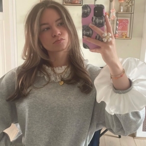 Lieve, Babysitter in Sprundel