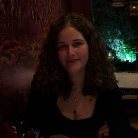 Charlotte, Babysitter in Houten