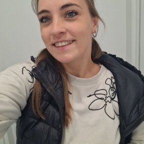 Irene, Babysitter in Zwijndrecht
