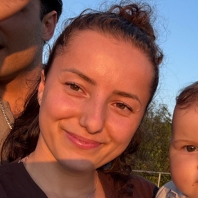 Joana, Oppas in Zeist