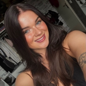 Nica, Babysitter in Houten