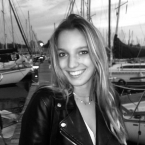 Anouk, Oppas in Andel