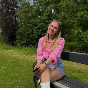 Kimberly, Oppas in Schildwolde