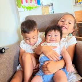 Reygie joy, Family in Emmen