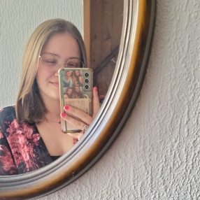 Benthe, Oppas in Nieuwe Niedorp