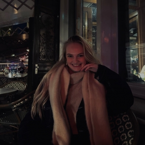 Zoë, Oppas in Den Helder