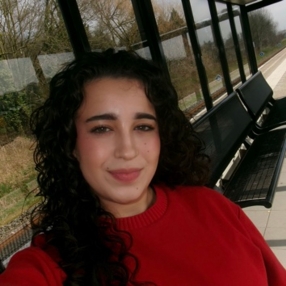 Maysa, Babysitter in Borculo
