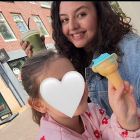 Dilara, Oppas in Maassluis
