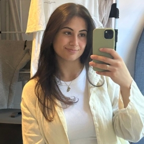 Yaprak, Babysitter in Den Haag