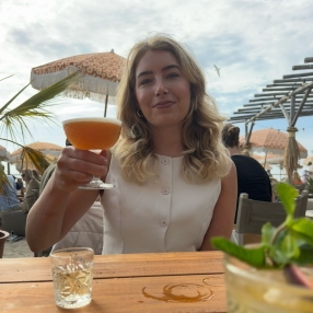 Eva, Oppas in Haarlem