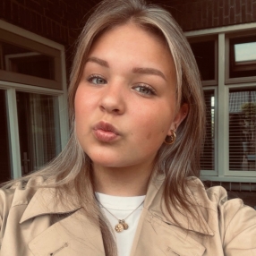 Pien, Oppas in Beek en Donk