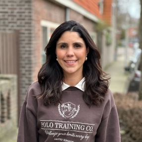 Brunella, Oppas in Heemstede