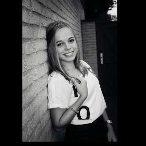Alice, Babysitter in Weert