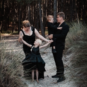 Lynn, Gezin in Oudkarspel