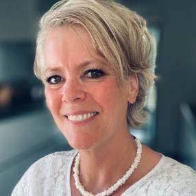 Eveline, Babysitter in Berkel-Enschot