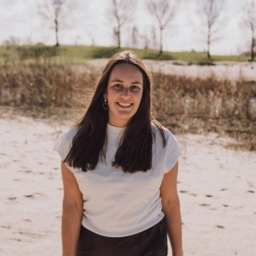 Annelieke, Babysitter in Emmeloord