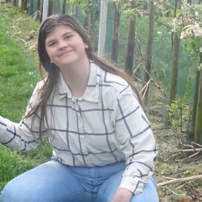 Kaylee, Babysitter in Heinkenszand