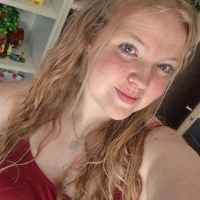 Naomi Daphne, Babysitter in Doetinchem