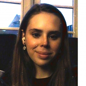 Sarah, Babysitter in Tholen