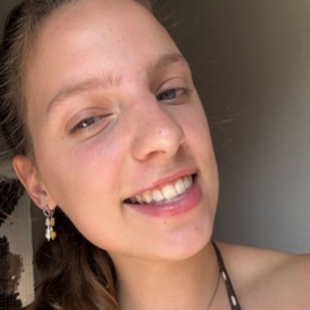Meike, Oppas in Bloemendaal