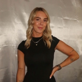 Brittney, Babysitter in Purmerend