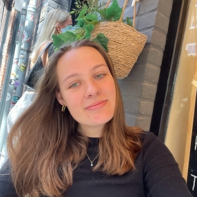 Lara, Oppas in Rijnsburg
