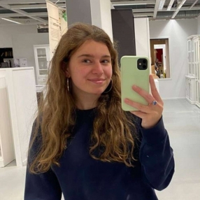 Isabella, Oppas in Groningen