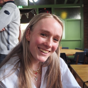 Laura, Oppas in Millingen aan de Rijn