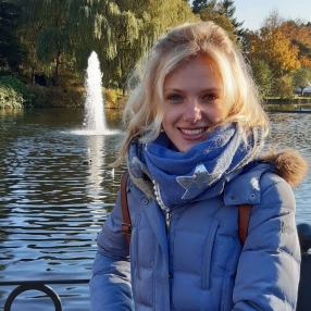 Leonne, Babysitter in Tubbergen