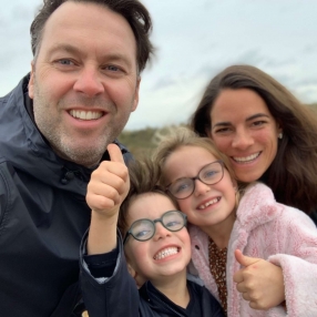 Daphne, Family in Oss