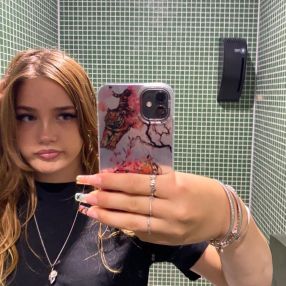 Fabienne, Babysitter in Bergschenhoek