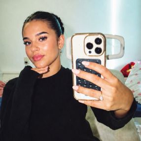Mhariu, Babysitter in Nieuwerkerk aan den IJssel