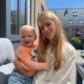 Alissa, Oppas in Urk