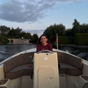 Jessie, Babysitter in Aalsmeer