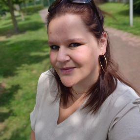 Lianne, Oppas in Wierden